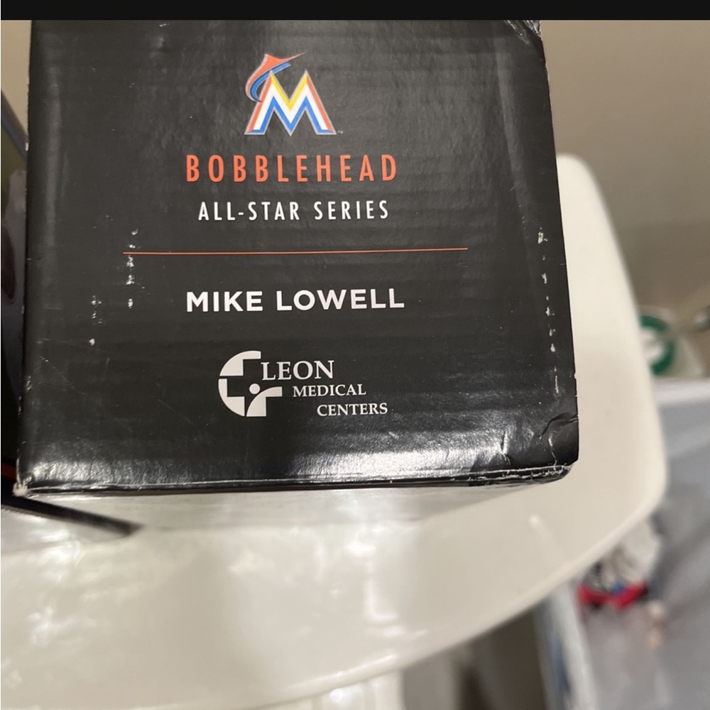 Bobble heads - Picture 2 of 5